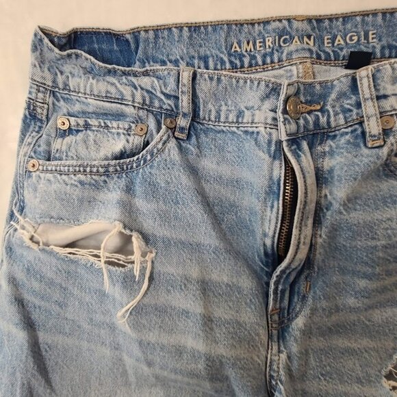 American Eagle Jeans Women's Light Wash Size 6 Distressed Baggy Wide Leg - Picture 4 of 16
